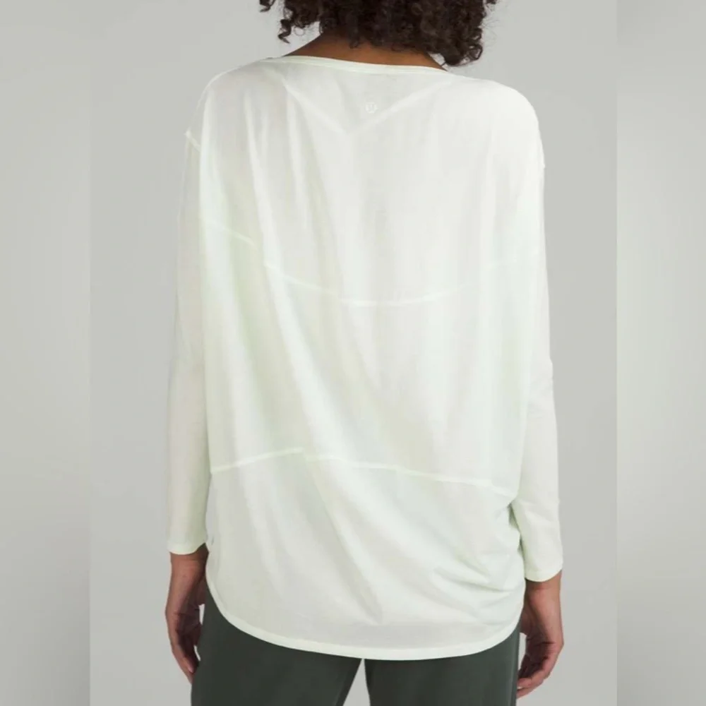 NWOT Lululemon Back In Action Long Sleeve Shirt Elixir